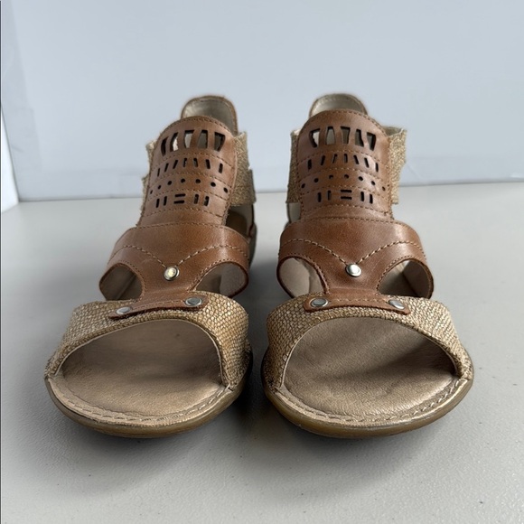 Dorking by Fluchos Tan Gladiator Sandals with Ankle Strap - Picture 7 of 17